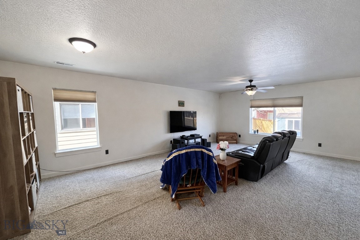 Oak Springs - Residential