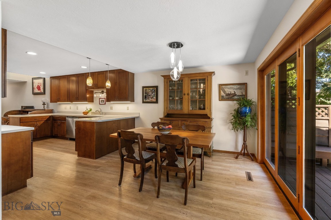 Woodbrook Townhome - Residential
