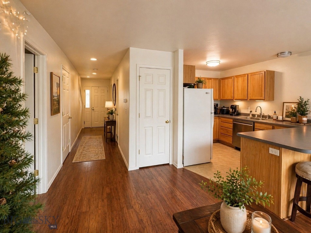 Madison Court Condos - Residential