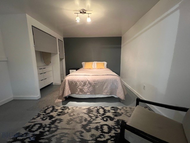 New Hyalite View - Residential