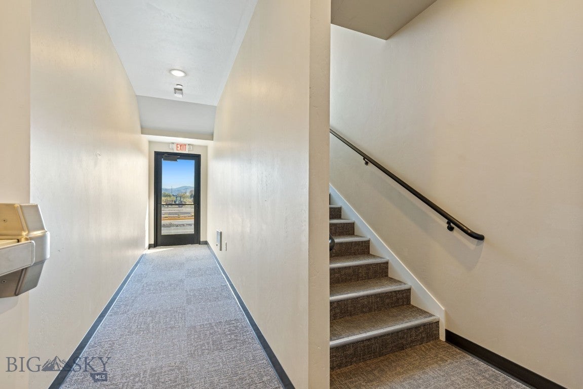 1295 Thomas Drive 204
