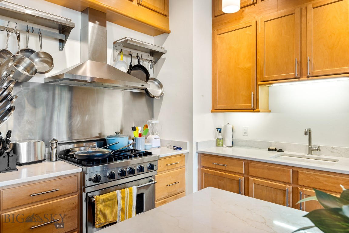 140 Village Crossing Way 3J