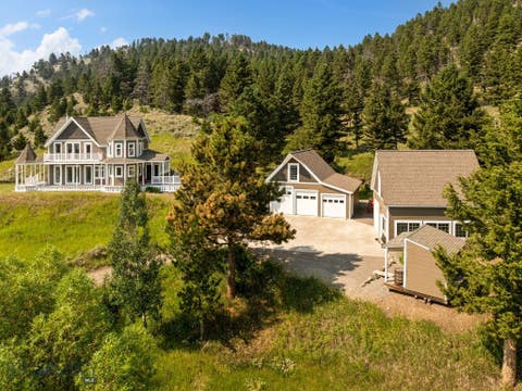 Photo of 2919 Hawkline Road, Bozeman, MT 59715 (MLS # 413664)