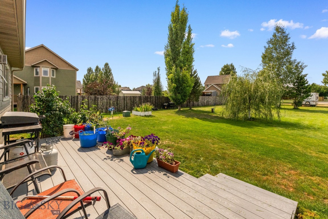 Four Dot Meadows - Residential