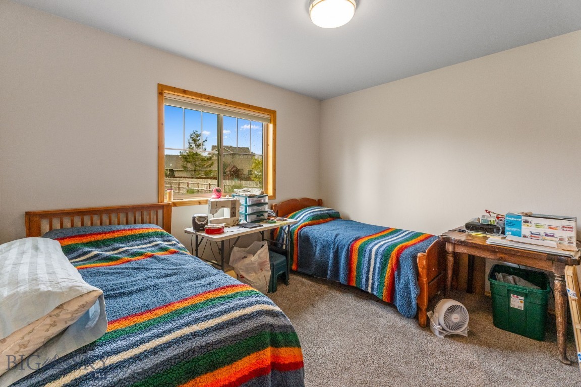 Four Dot Meadows - Residential