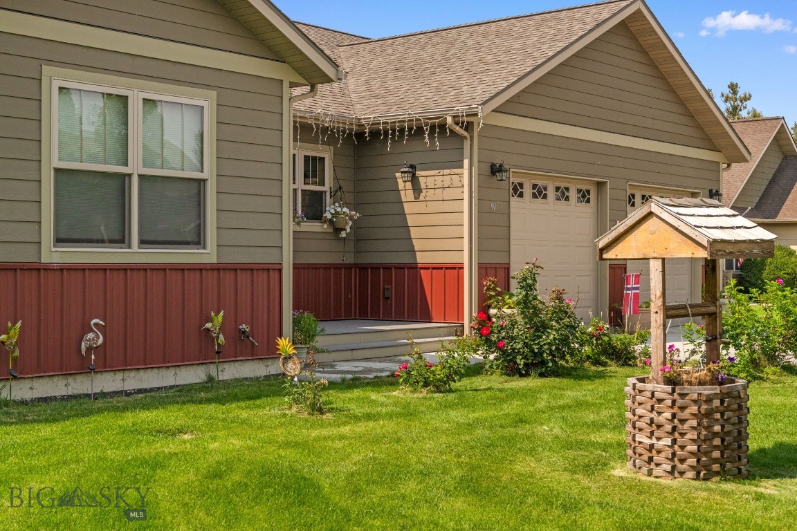 Four Dot Meadows - Residential