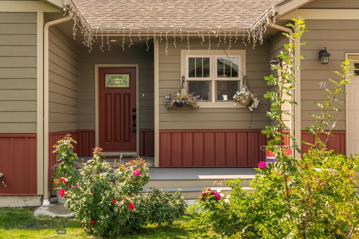 Four Dot Meadows - Residential
