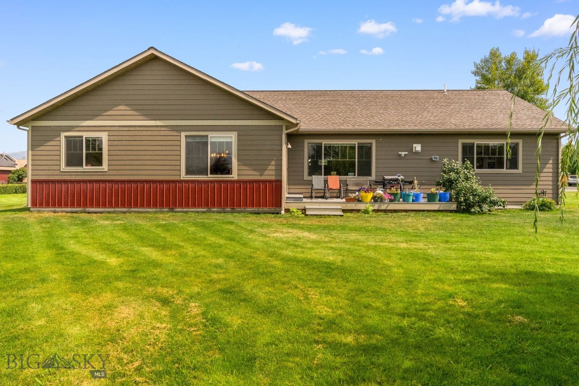 Four Dot Meadows - Residential