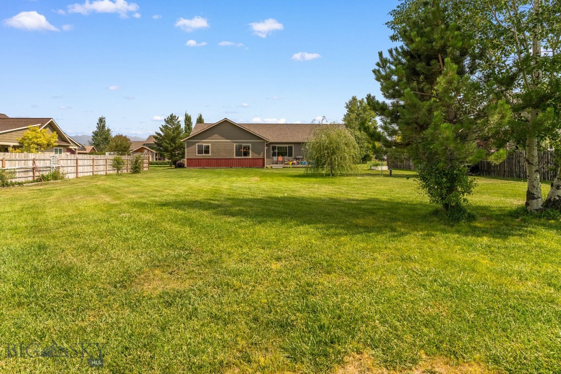 Four Dot Meadows - Residential