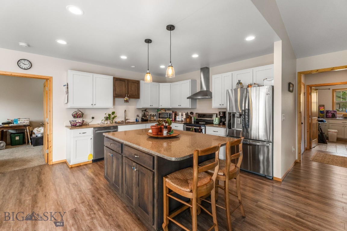 Four Dot Meadows - Residential