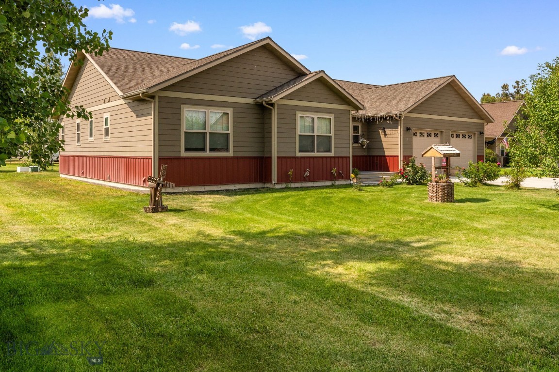 Four Dot Meadows - Residential