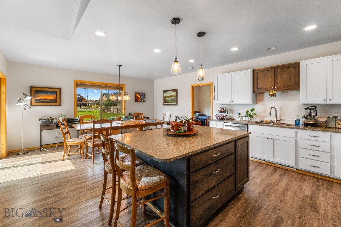 Four Dot Meadows - Residential