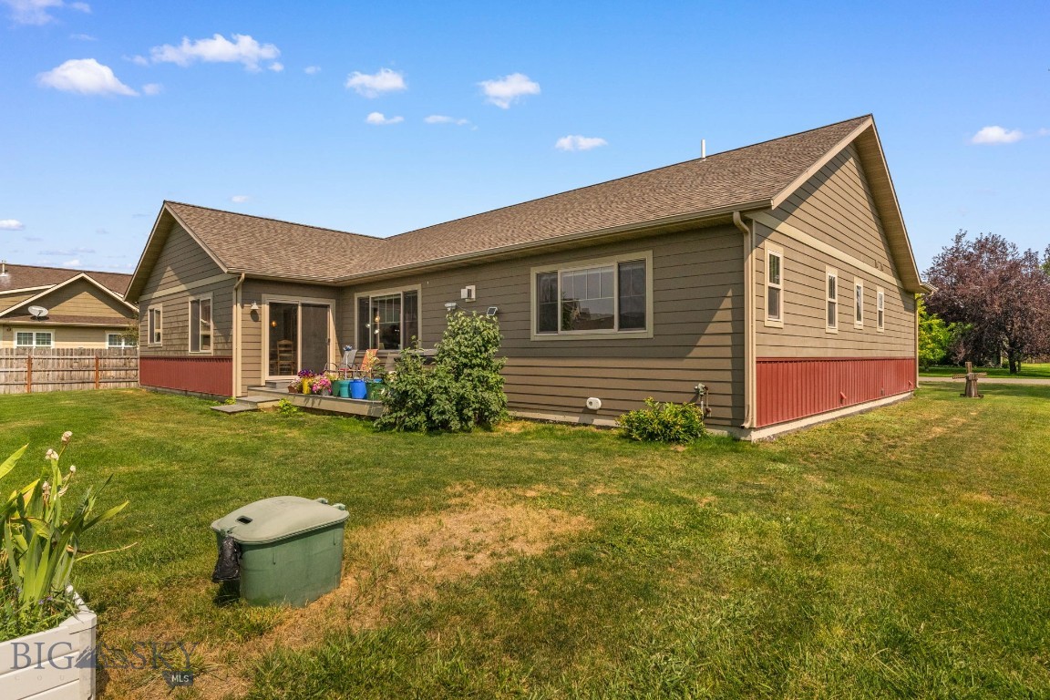 Four Dot Meadows - Residential