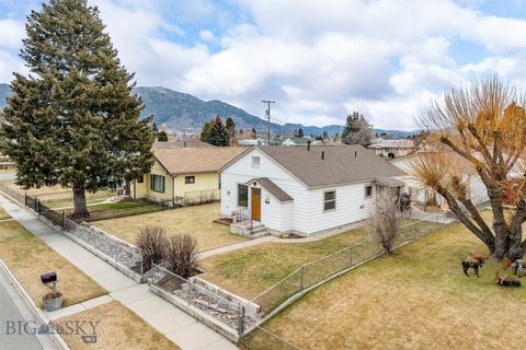1648 Dewey Butte MT 59701