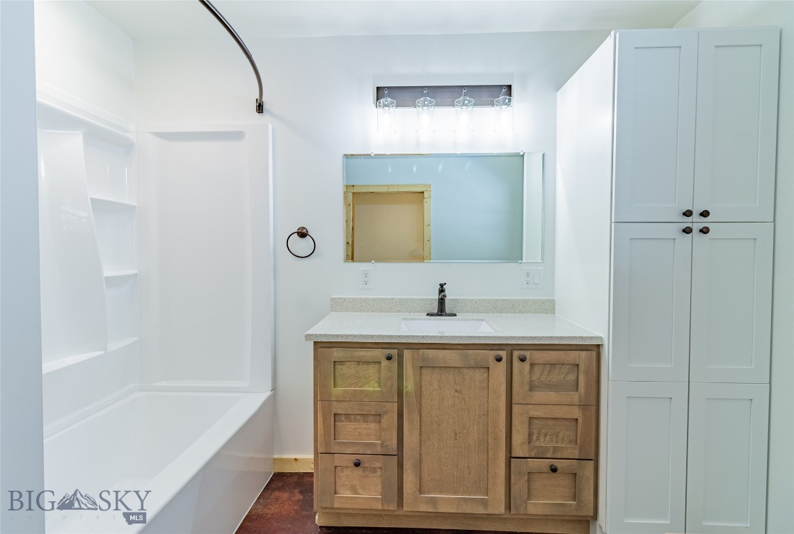 Butte, Montana 59701, United States, 3 Bedrooms Bedrooms, ,3 BathroomsBathrooms,Residential,Pending,13227