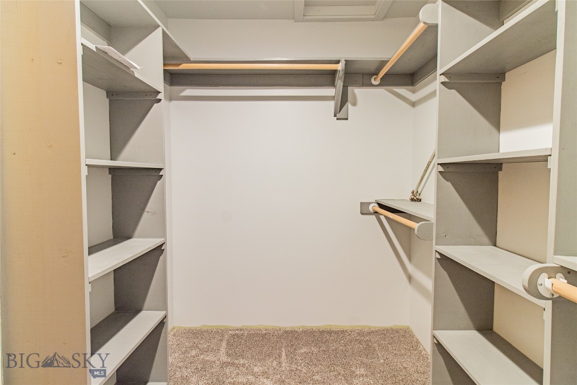 Butte, Montana 59701, United States, 3 Bedrooms Bedrooms, ,3 BathroomsBathrooms,Residential,Pending,13227