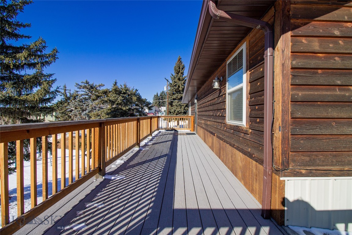 Butte, Montana 59701, United States, 3 Bedrooms Bedrooms, ,3 BathroomsBathrooms,Residential,Pending,13227