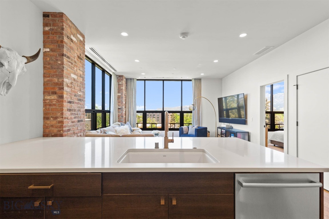 HBP Residential Condo - Residential