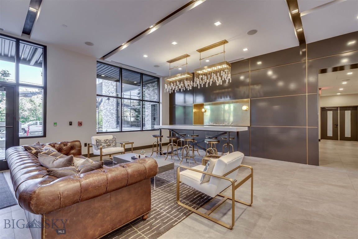 HBP Residential Condo - Residential