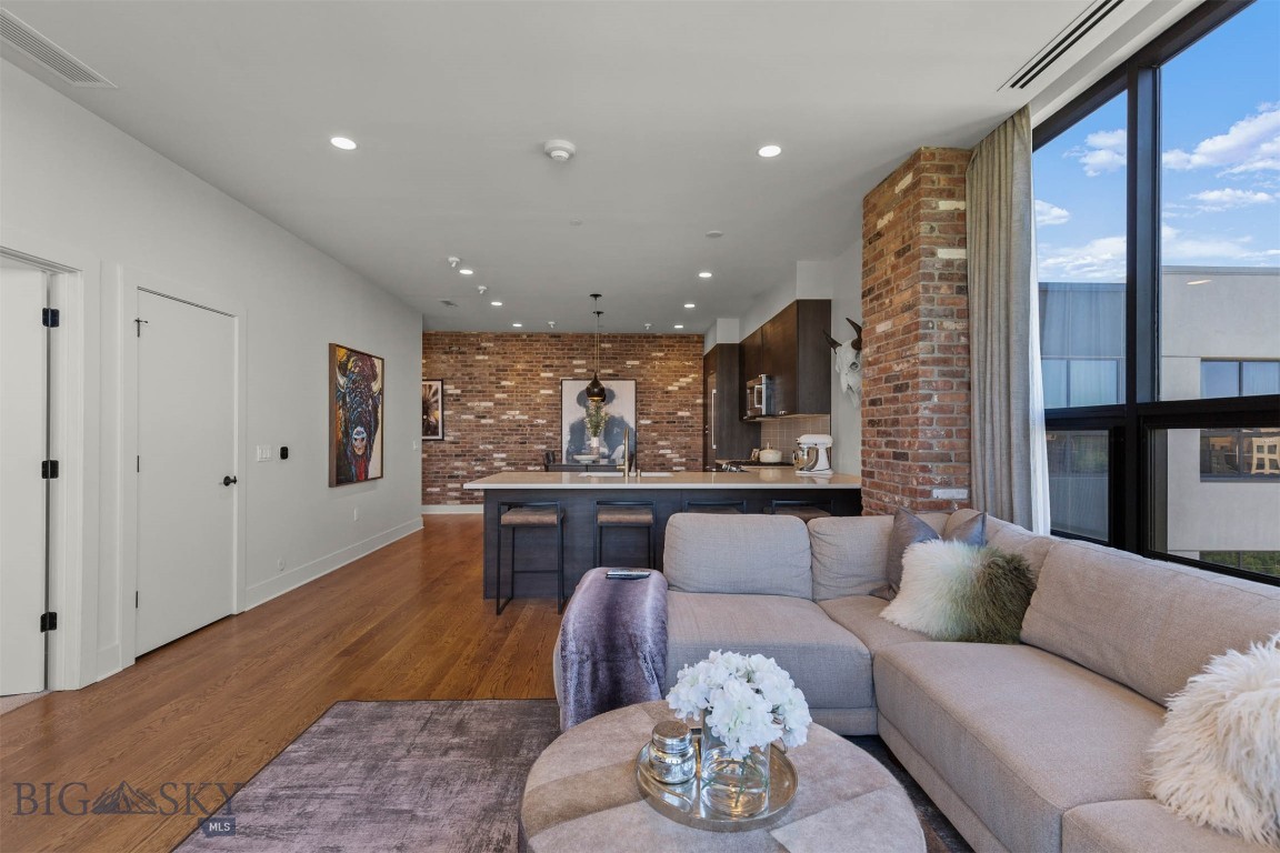HBP Residential Condo - Residential