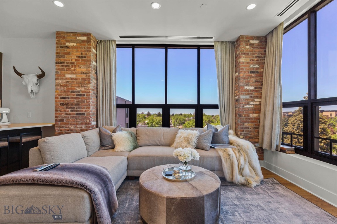 HBP Residential Condo - Residential