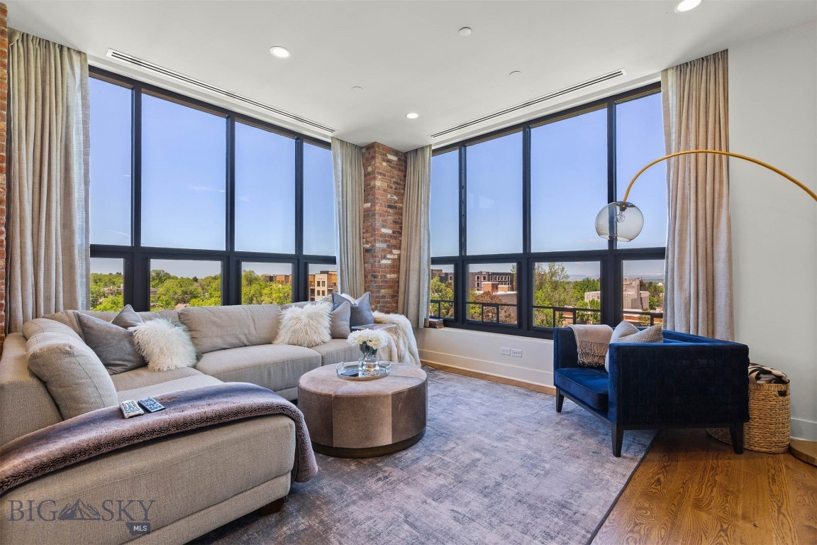 HBP Residential Condo - Residential