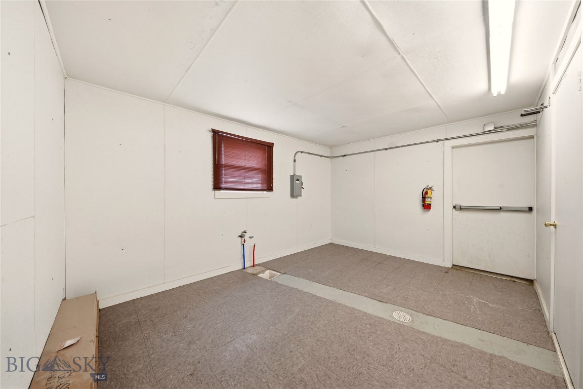 Babcock and Davis Addition - Commercial Lease