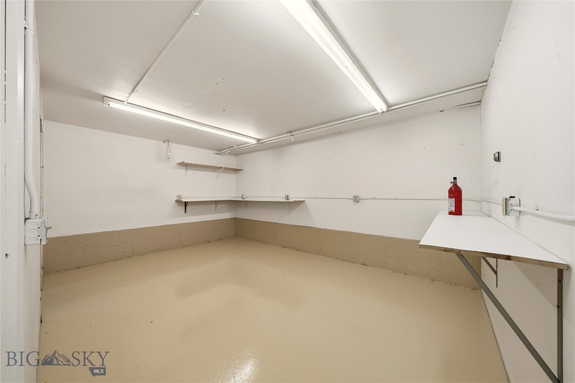 Babcock and Davis Addition - Commercial Lease