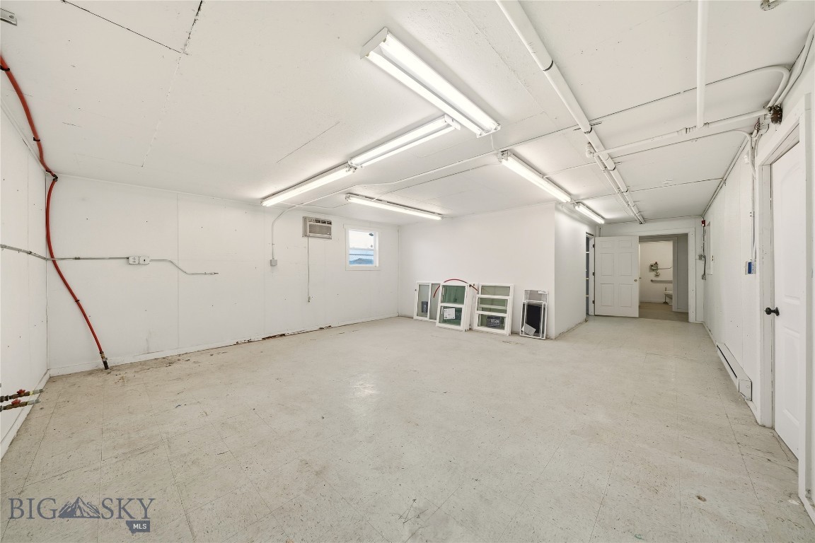 Babcock and Davis Addition - Commercial Lease