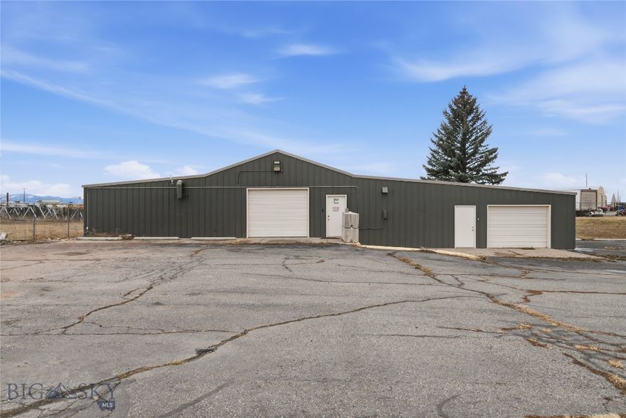 Located in the Bruce Industrial Park in Belgrade, this ±3,840 SF standalone warehouse offers functional industrial space with yard area and three-phase power. The property is serviced by a private well and septic system and features two grade-level roll-up doors, an air compressor with overhead air lines, a private restroom, and natural gas forced-air heating. With ample parking and great truck access, the site is well-suited for warehouse, light industrial, shipping, and receiving uses.
