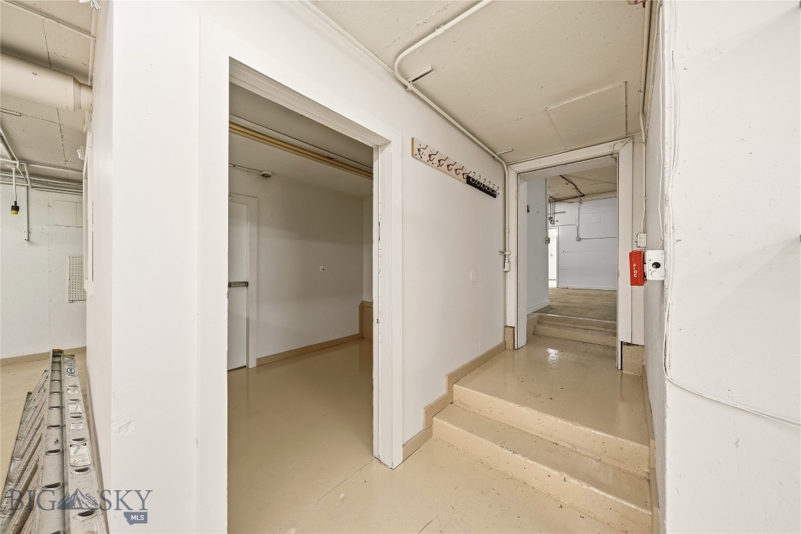 Babcock and Davis Addition - Commercial Lease