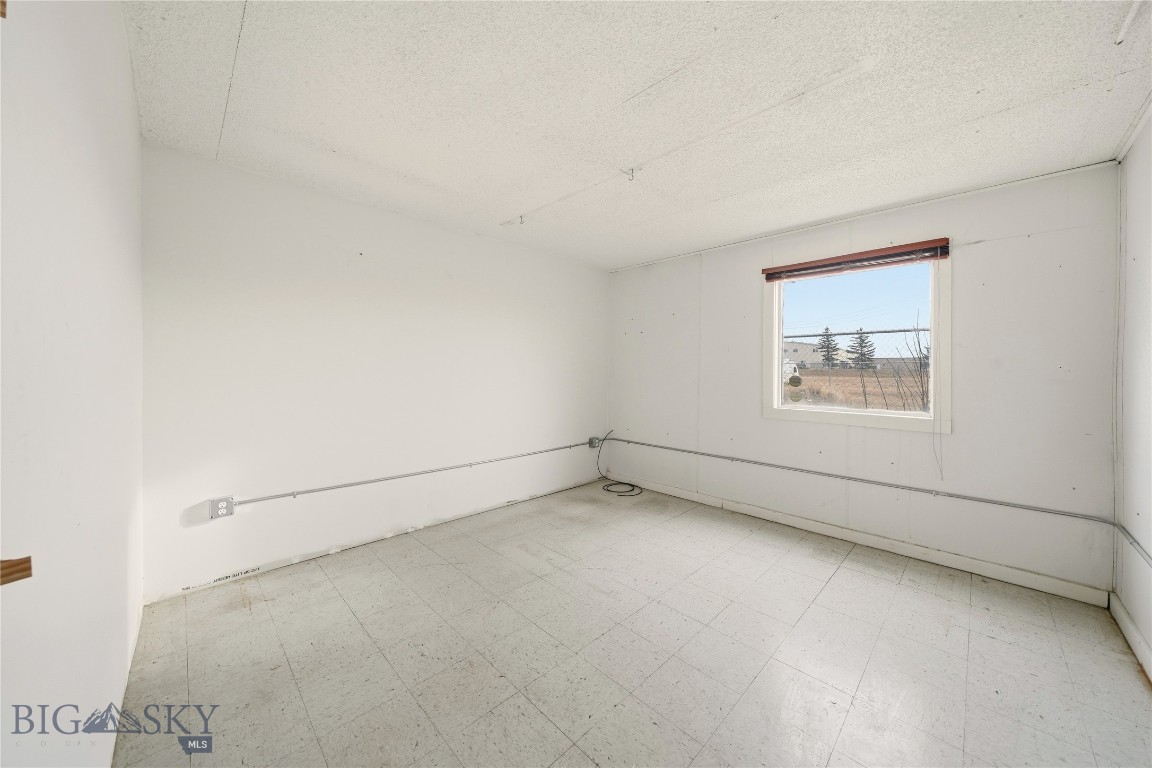 Babcock and Davis Addition - Commercial Lease