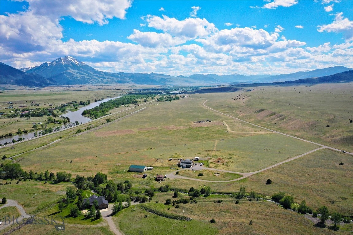 3480 Old Yellowstone Trail N