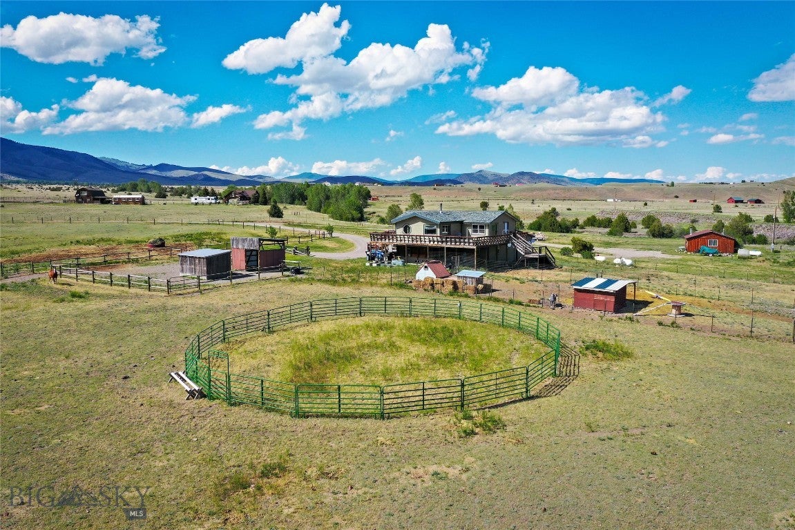 3480 Old Yellowstone Trail N
