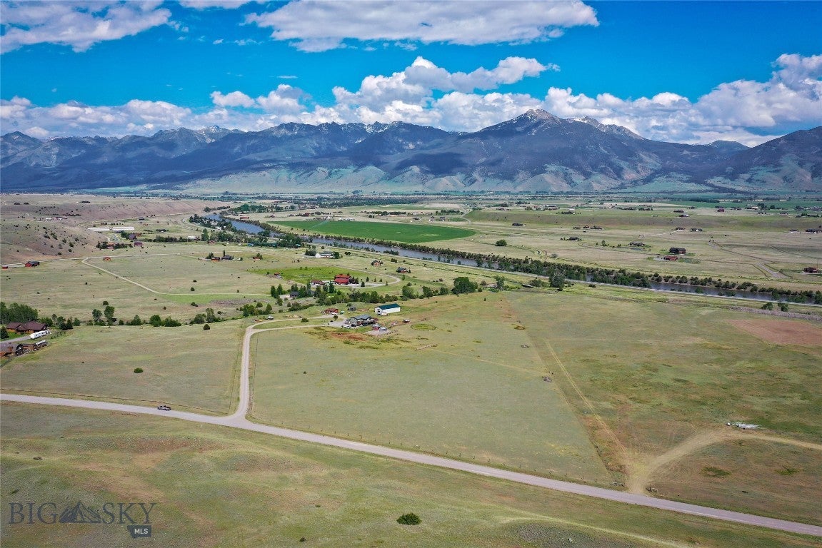 3480 Old Yellowstone Trail N
