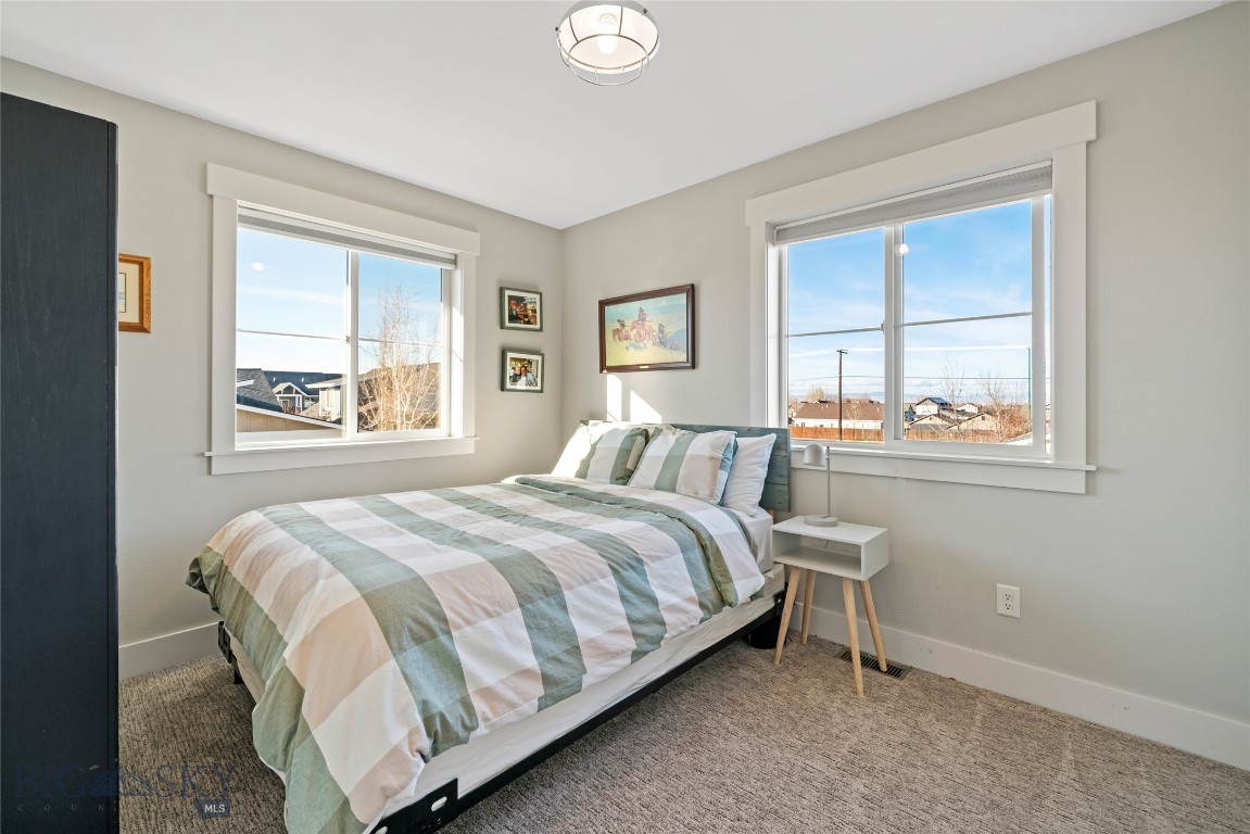 The Lakes at Valley West - Residential