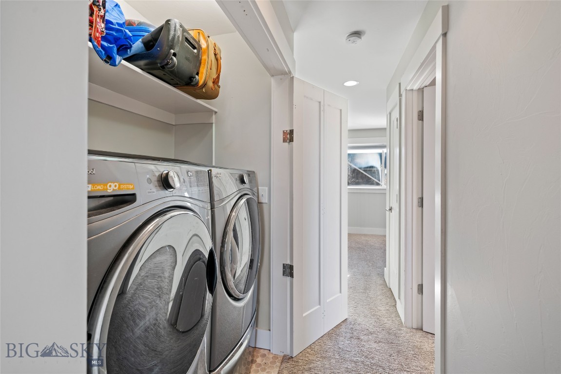 The Lakes at Valley West - Residential