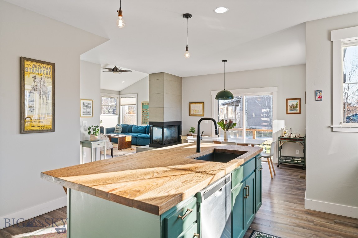 The Lakes at Valley West - Residential