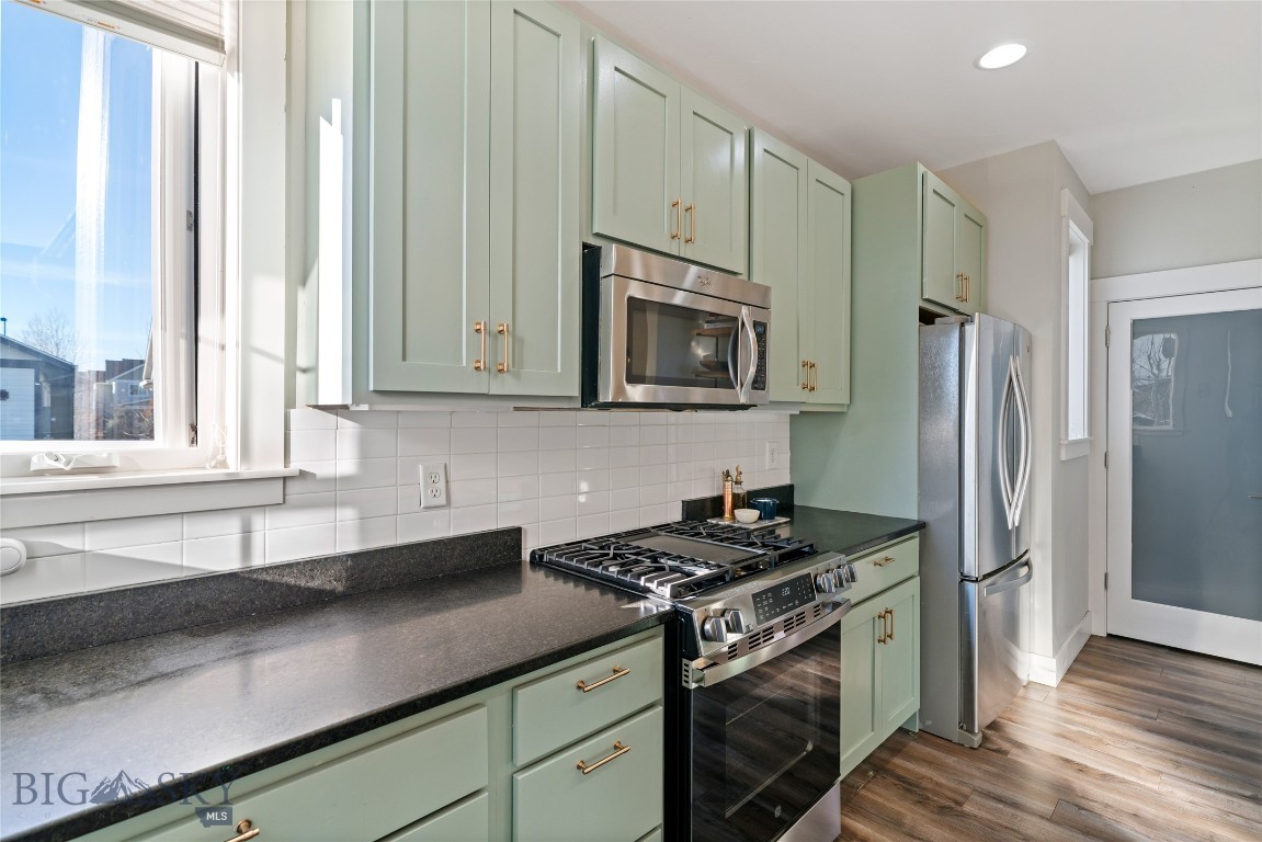 The Lakes at Valley West - Residential