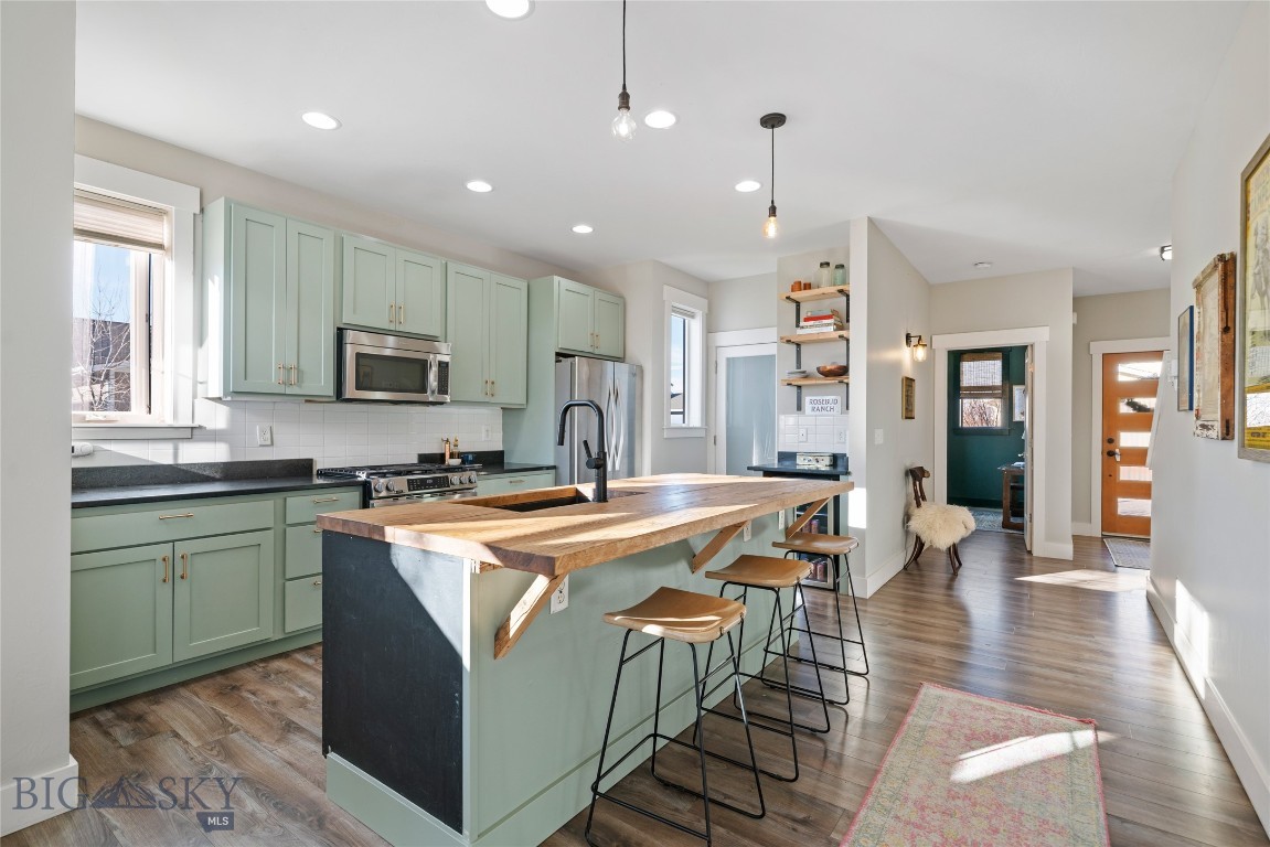 The Lakes at Valley West - Residential