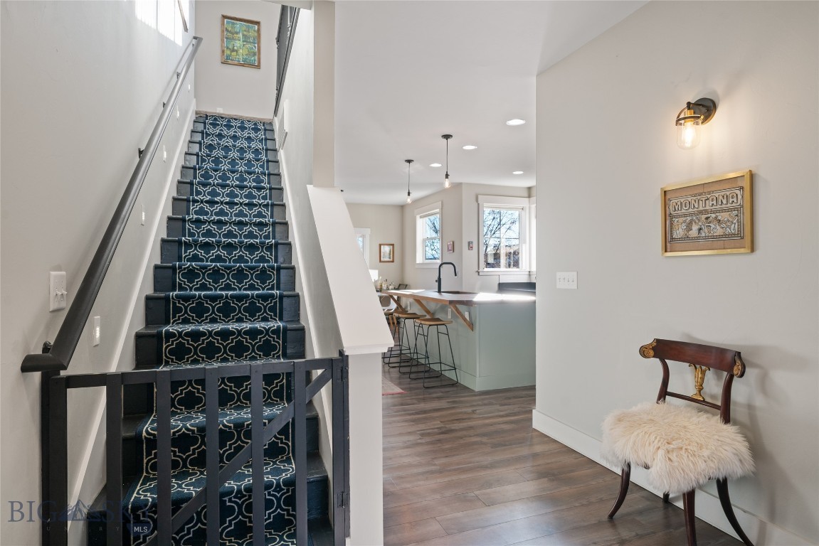 The Lakes at Valley West - Residential