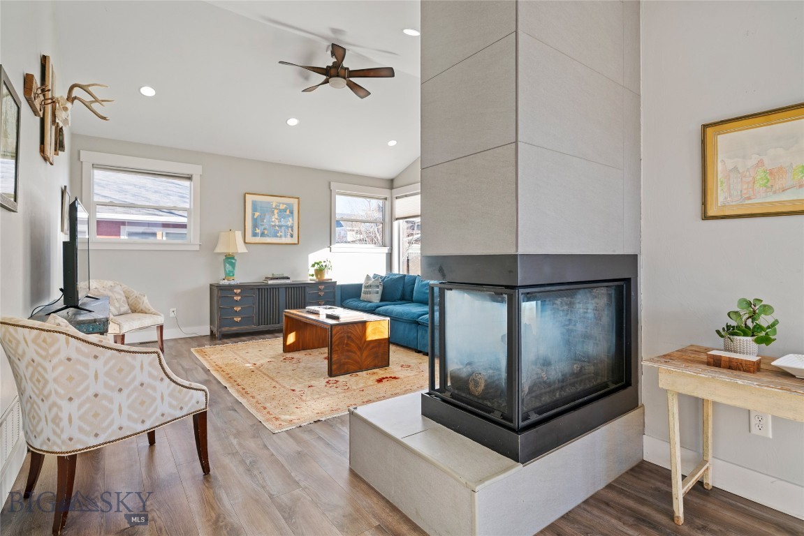 The Lakes at Valley West - Residential