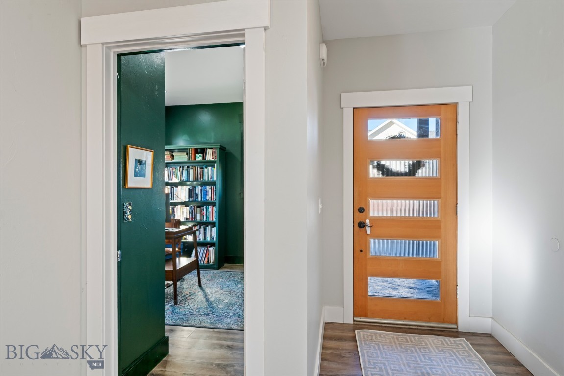 The Lakes at Valley West - Residential