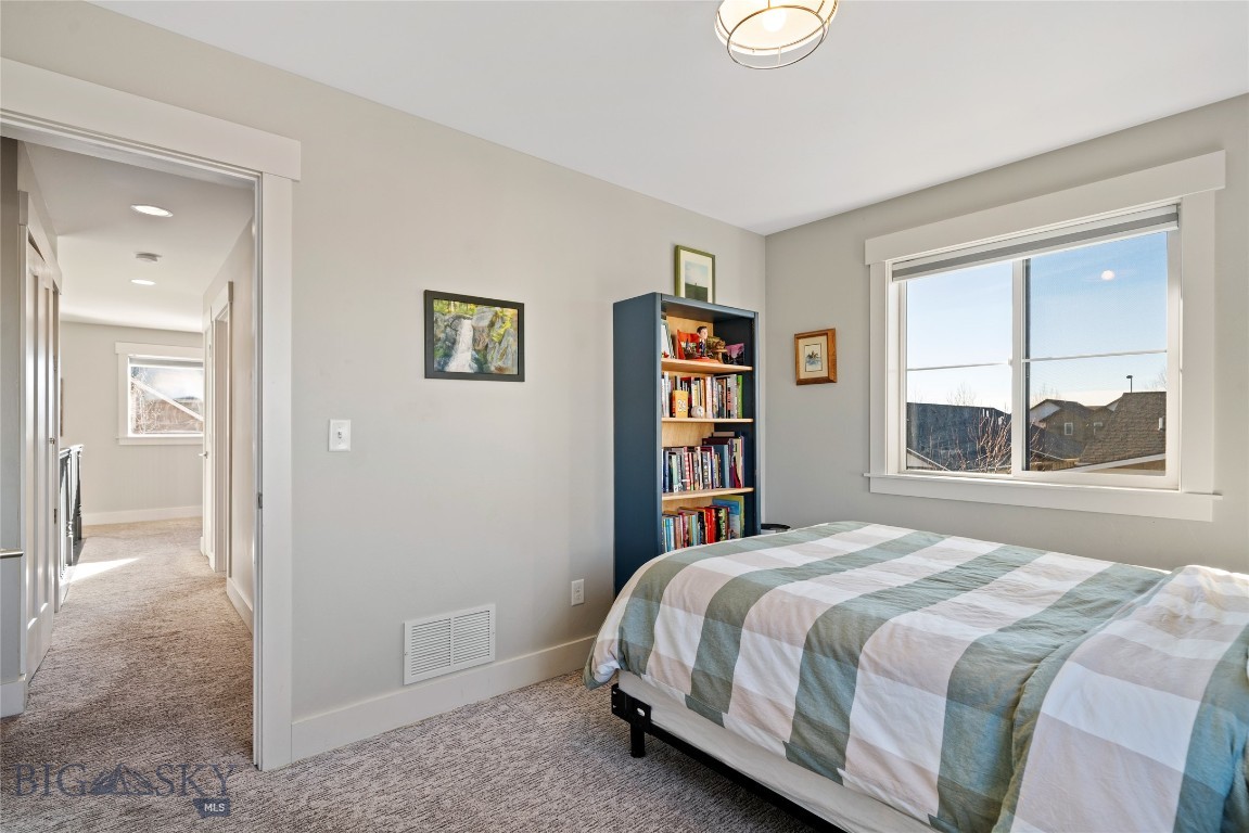 The Lakes at Valley West - Residential