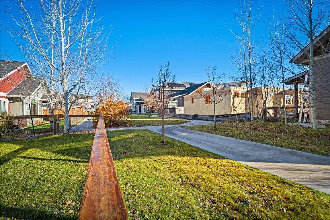 The Lakes at Valley West - Residential