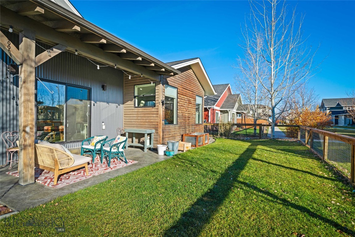 The Lakes at Valley West - Residential