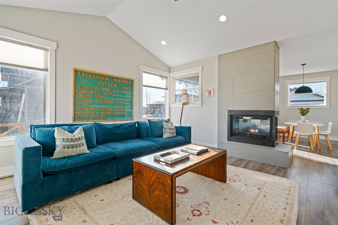 The Lakes at Valley West - Residential