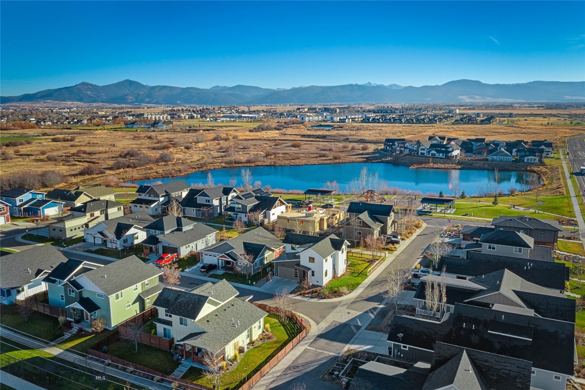 The Lakes at Valley West - Residential