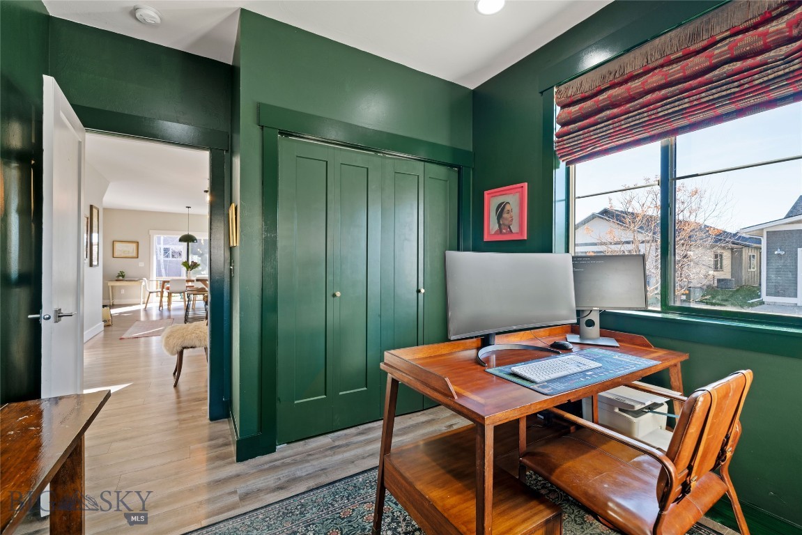 The Lakes at Valley West - Residential