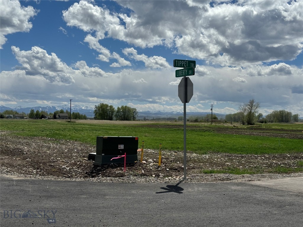 Bridger Shadows East - Land